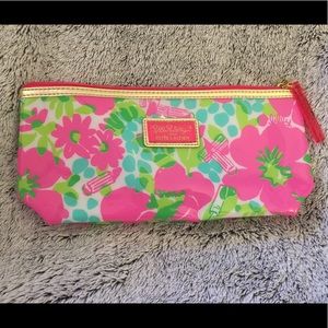 lilly pulitzer x estēe lauder makeup bag